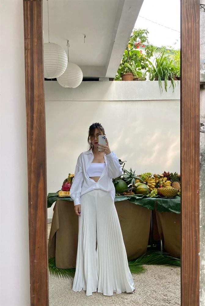 Học cách phối áo sơ mi sành điệu của chị em Yến Trang - Yến Nhi-4