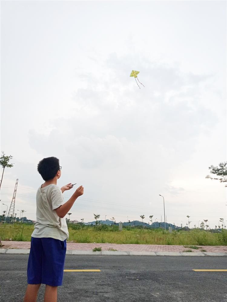 Bé trai đến tuổi nổi loạn, luôn nghĩ tới cái chết và HẬN BỐ vì bị đánh trước camera cả lớp chứng kiến: Nhờ 2 câu nói này mà THAY ĐỔI CUỘC ĐỜI-1