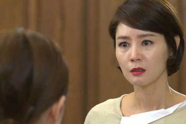 Suốt 3 năm bực tức vì mẹ chồng thiên vị con dâu cả nhưng khi biết điều này tôi lập tức thấy xấu hổ-1