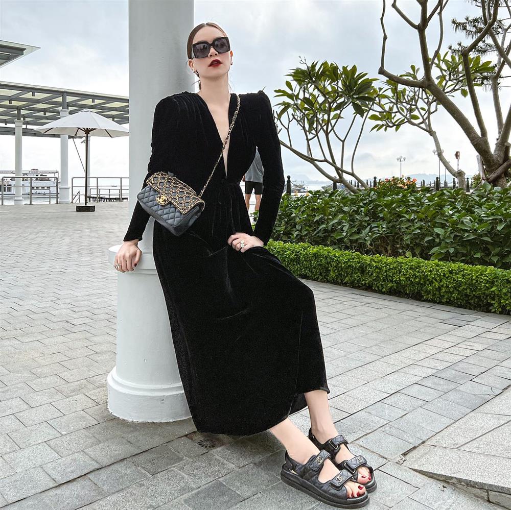 5 kiểu giày hack tuổi sao Việt 30+ hay diện để trông thật trẻ trung-12