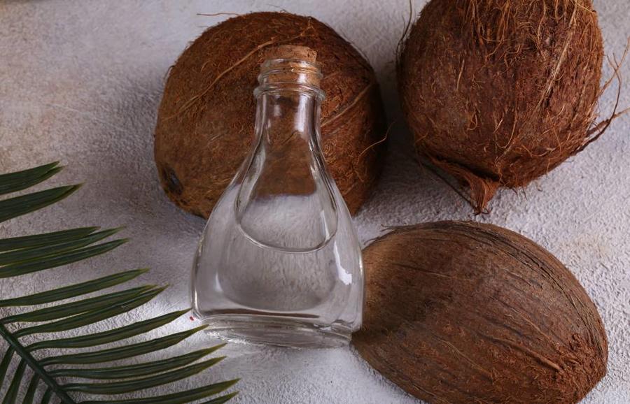 Bôi dầu dừa cùng thứ nguyên liệu này vào bồn tắm, vết cáu bẩn đen xì cũng sạch ngay-1