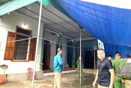 Án mạng rúng động ở Nghệ An: 4 người bị hàng xóm chém thương vong