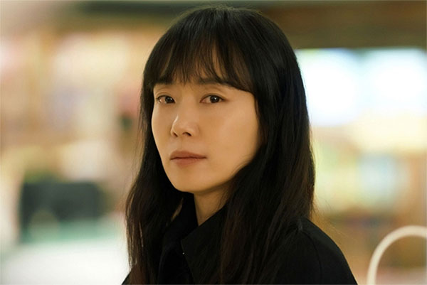 Vợ cũ bị bệnh nặng tôi cho 100 triệu, lúc đến thăm, vô tình nghe hàng xóm nói điều này, tôi mỉm cười rời đi-2