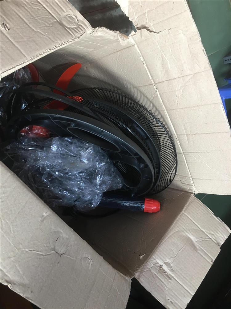 Quạt điện siêu rẻ: Hàng Tàu 200 nghìn/chiếc, dùng chán thì bỏ-3