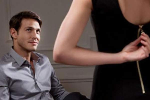 Nổi điên khi phát hiện nhật ký tình ái của chồng cũ với nữ giáo viên, cô vợ không ngờ chuốc họa-1