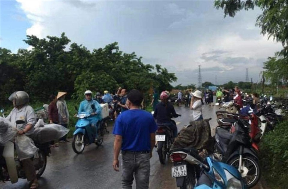 Hà Nội: Đi làm đồng, 2 người phụ nữ bị sét đánh tử vong-1