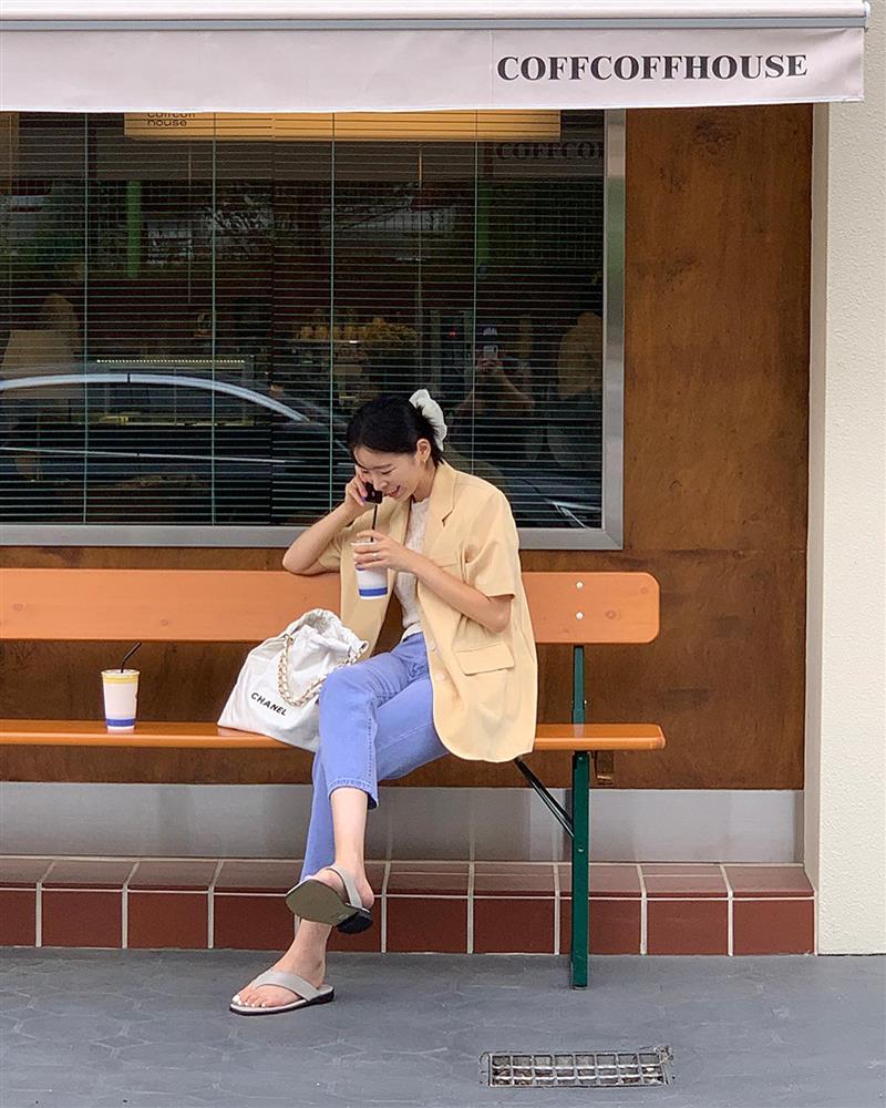 Diện quần jeans theo phong cách tối giản để không bao giờ lo mặc xấu-14