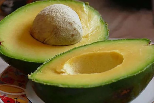 Điều gì xảy ra với cơ thể khi phụ nữ ăn quả bơ mỗi ngày?-3