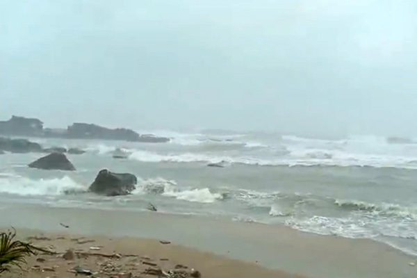 Mắc kẹt gần 1 tuần trong chuyến đi bão táp tại Phú Quốc: Nhiều người nóng lòng trở về, khách sạn giảm 20% giá phòng-5