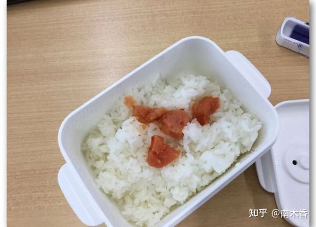 Bữa ăn của dân văn phòng ở Nhật: Người thì nhịn ăn để tiết kiệm, người thì gồng mình thắt chặt chi tiêu để không bỏ bữa-3