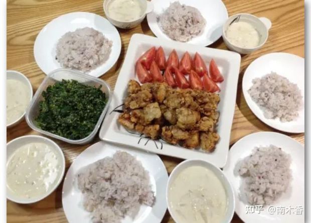 Bữa ăn của dân văn phòng ở Nhật: Người thì nhịn ăn để tiết kiệm, người thì gồng mình thắt chặt chi tiêu để không bỏ bữa-6