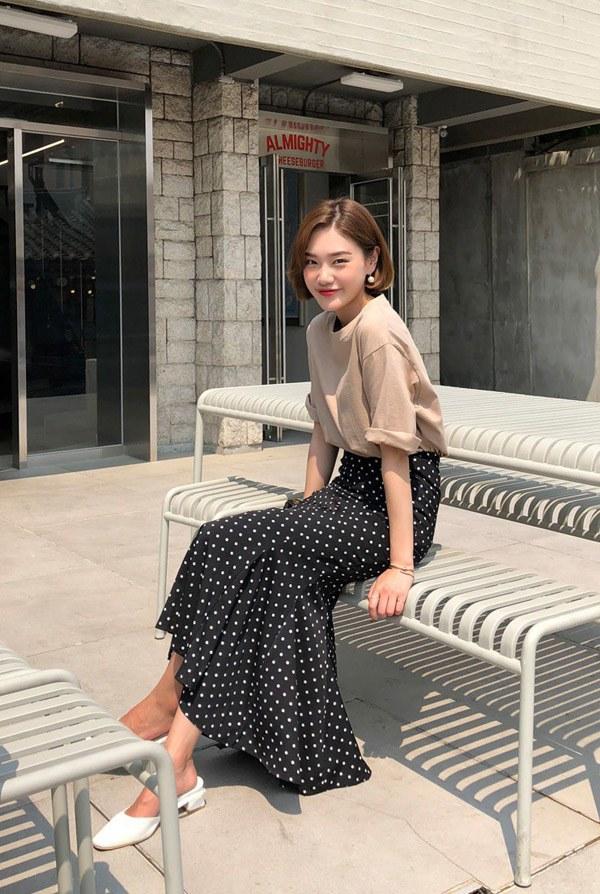 7 set đồ mix cùng chân váy chấm bi sành điệu-1