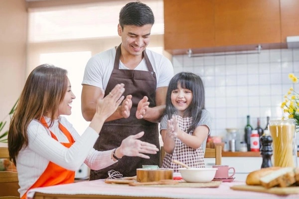 Cha mẹ vô tư đăng hình ảnh con lên mạng: Con được quyền cấm, phụ huynh có thể bị ngồi tù hoặc chịu phạt hơn 1 tỷ đồng-5