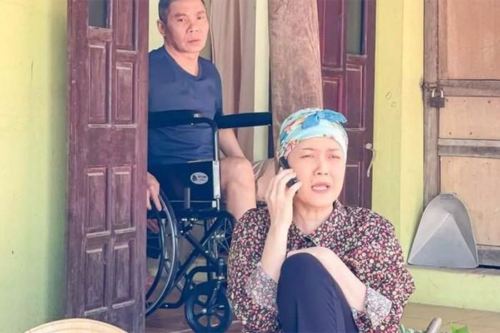 Hình ảnh ngồi xe lăn trên phim của NSND Công Lý gây chú ý-1