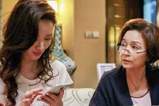 Đêm tân hôn mẹ chồng gặp con dâu ra yêu cầu cổ hủ, bị từ chối thẳng thừng