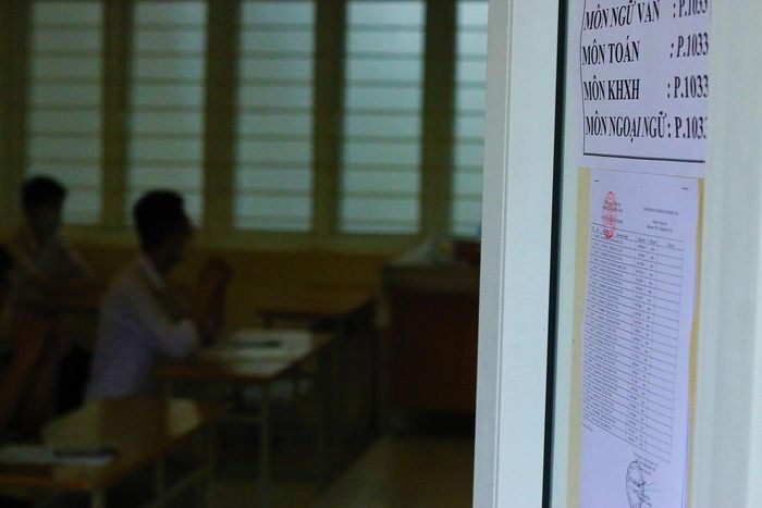 Các chiêu gian lận tinh vi ở kỳ thi tốt nghiệp 2022-1