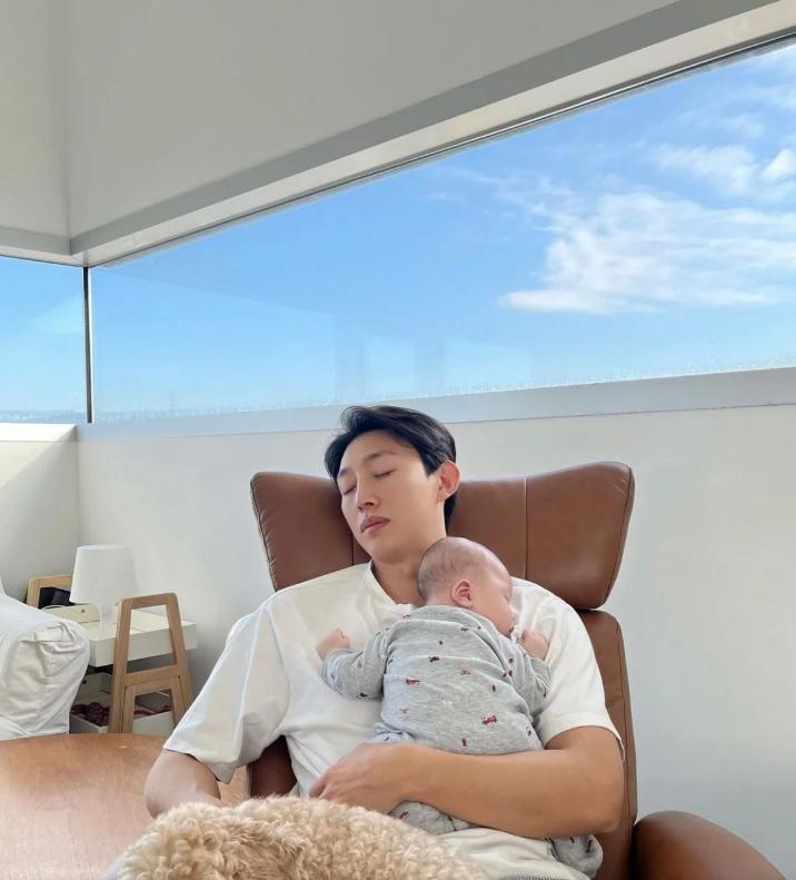 Nhà đẹp choáng ngợp của diễn viên Thư Ký Kim Sao Thế?-11