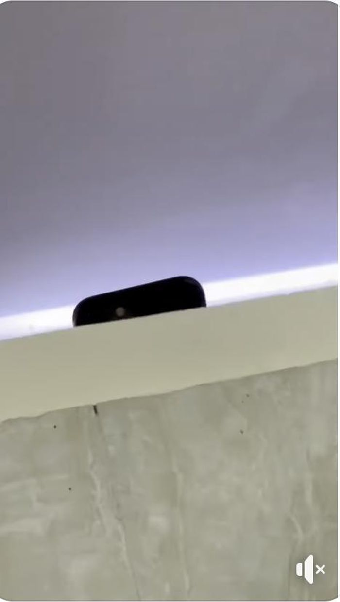 Sinh viên bị quay lén trong nhà vệ sinh, chuyên viên xử lý trình báo chưa hợp lý-1