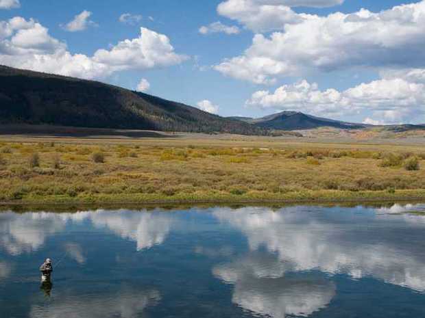 Bill Gates nói sẽ quyên toàn bộ tài sản cho từ thiện, nhưng trước đó phải sống như một tỷ phú đúng nghĩa đã!-11