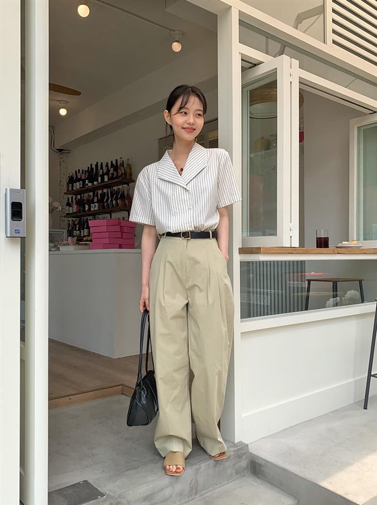 6 mẫu áo công sở hack tuổi hiệu quả nhất, mà vẫn chuẩn thanh lịch-22