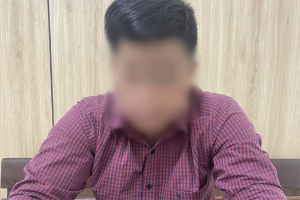 Lại thêm cô gái bị kẻ biến thái rình mò, sàm sỡ ở Hà Nội-2