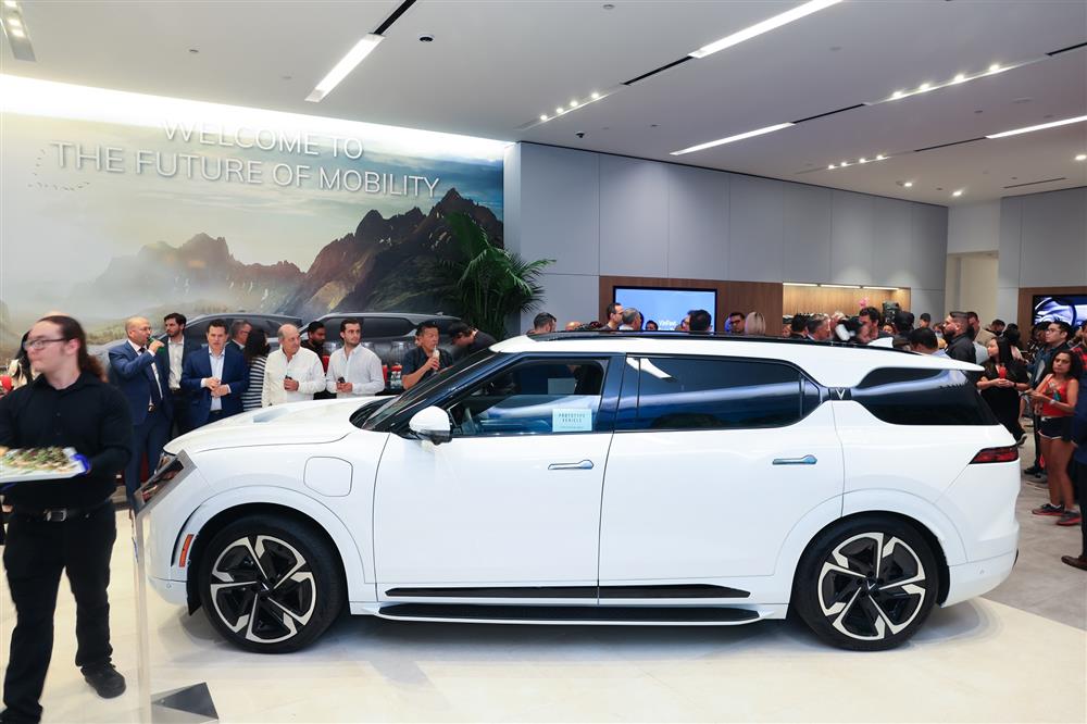 VinFast khai trương 6 trung tâm bán hàng ở Mỹ-4