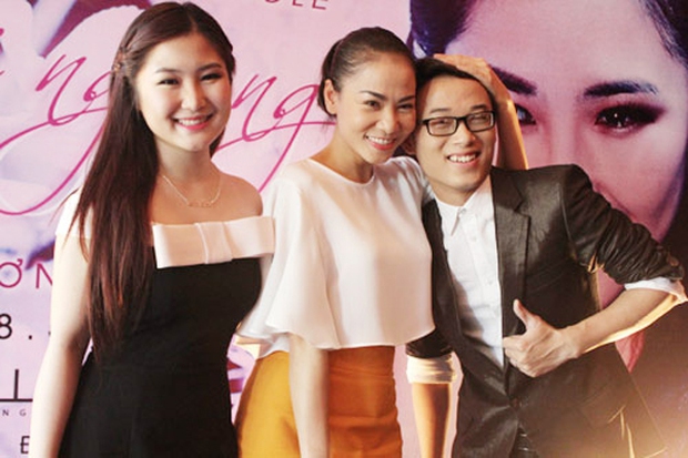 Tuổi 45 của Thu Minh ở Singapore: Ở nhà vườn rộng lớn, nhan sắc trẻ đẹp-2