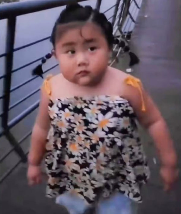 Bố dẫn con gái đi bộ để giảm cân, không ngờ gái cưng thủ thỉ: Đừng giảm, bố như nào con cũng yêu-2