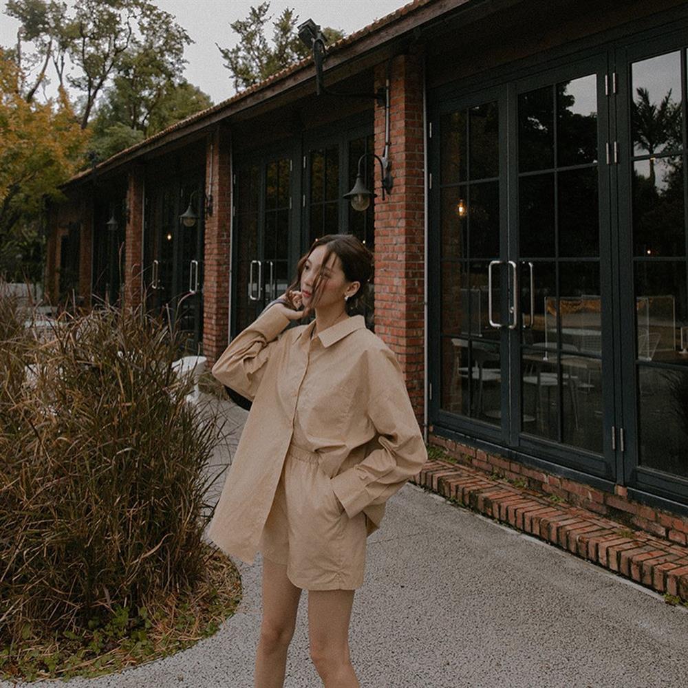 13 cách diện trang phục màu be trẻ trung và tinh tế, ai mặc cũng đẹp-12