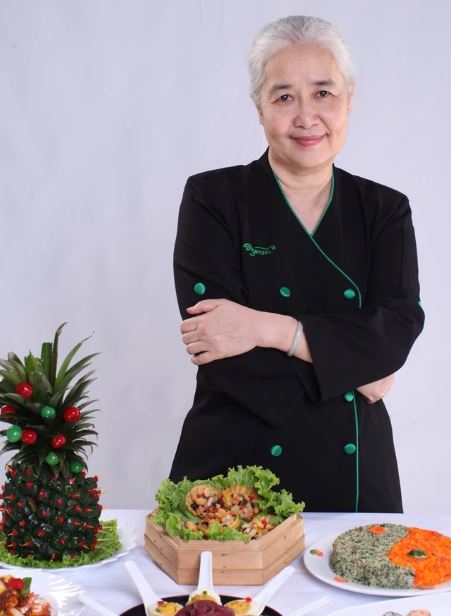 Huyền thoại ẩm thực Nguyễn Dzoãn Cẩm Vân sau 3 năm đi tu: An yên sống, làm YouTube nấu ăn-1