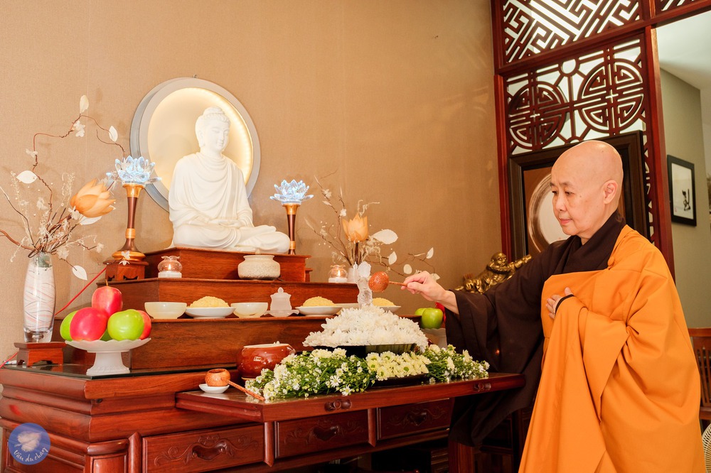 Huyền thoại ẩm thực Nguyễn Dzoãn Cẩm Vân sau 3 năm đi tu: An yên sống, làm YouTube nấu ăn-5