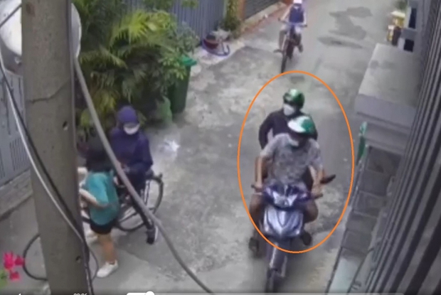 Bắt 2 tên cướp liều lĩnh gây án trong hẻm đông người-1