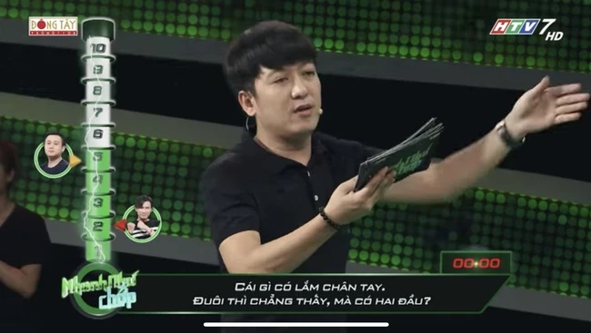 Câu đố Tiếng Việt: Cái gì có lắm CHÂN TAY, ĐUÔI thì chẳng thấy mà có HAI ĐẦU?-1
