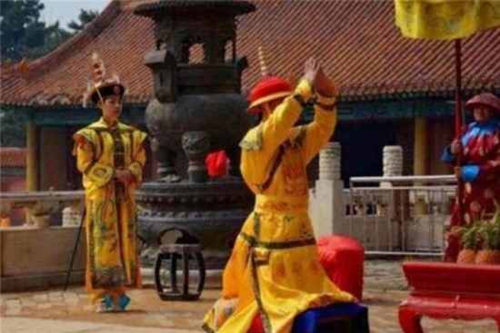 'Mùa hè nóng nhất' xuất hiện vào thời Mãn Thanh, chính xác là năm thứ 8 triều đại Càn Long. Rốt cuộc, mùa hè đó nóng đến mức nào?