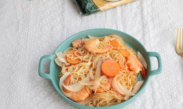 Dạy bạn cách làm mì xào thơm ngon béo ngậy, giàu dinh dưỡng, người lớn và trẻ nhỏ đều thích ăn-11