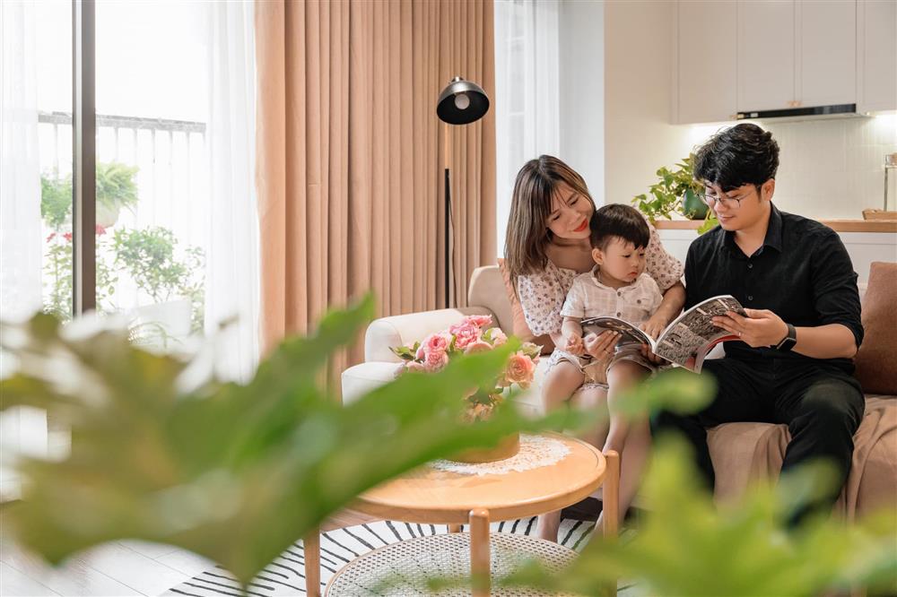 Chốt mua nhà trong phút mốt và sửa sang chỉ vỏn vẹn một tháng, cặp vợ chồng trẻ sở hữu căn hộ cực phẩm, thanh lịch mà ấm áp-1