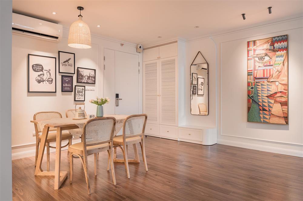 Chốt mua nhà trong phút mốt và sửa sang chỉ vỏn vẹn một tháng, cặp vợ chồng trẻ sở hữu căn hộ cực phẩm, thanh lịch mà ấm áp-5