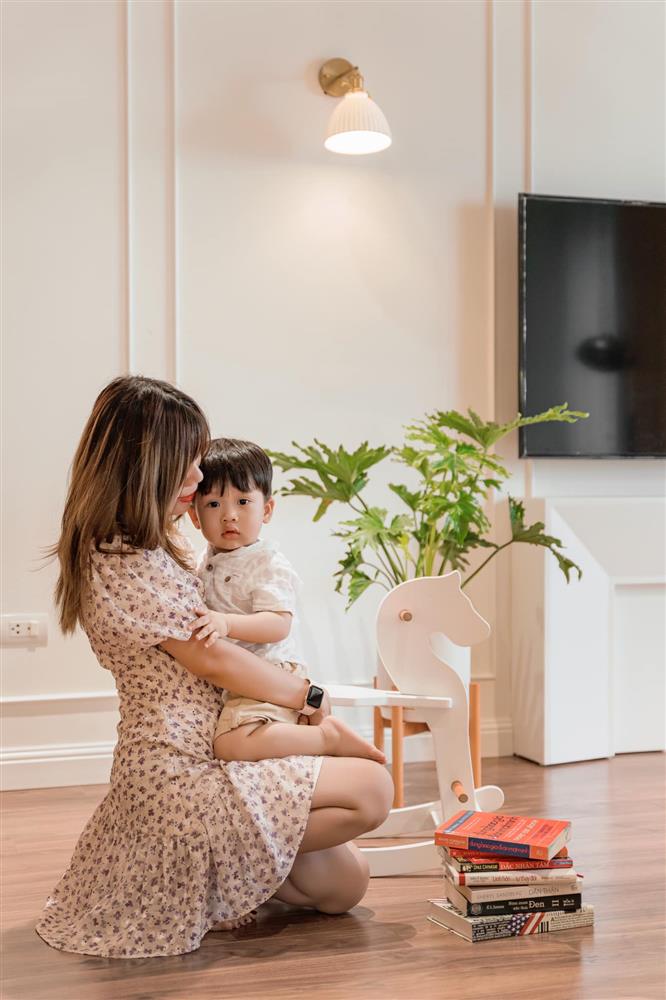 Chốt mua nhà trong phút mốt và sửa sang chỉ vỏn vẹn một tháng, cặp vợ chồng trẻ sở hữu căn hộ cực phẩm, thanh lịch mà ấm áp-14