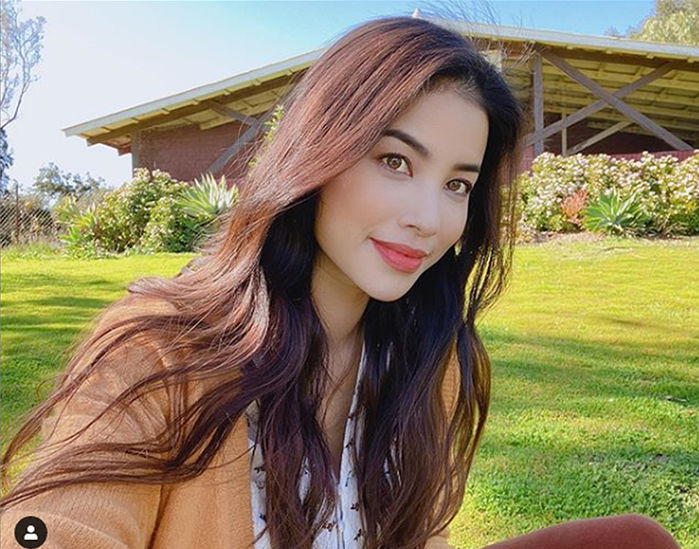 1 nguyên tắc bôi kem chống nắng giúp Hoa hậu Phạm Hương luôn trắng mịn, căng hồng như gái đôi mươi-1