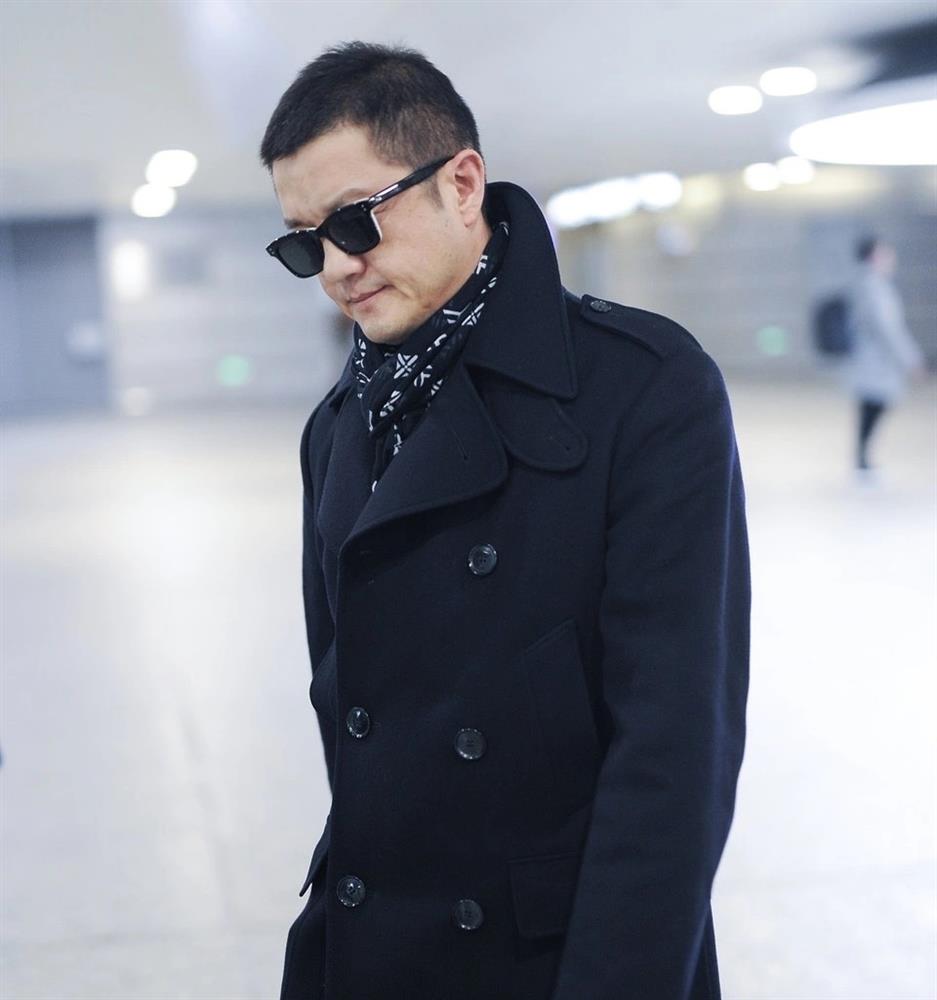 Lý Á Bằng chìm trong đống nợ ở tuổi 51-1