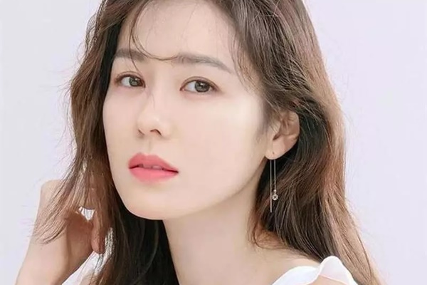 Đây là lý do vì sao Son Ye Jin ít bị chán ghét hơn Song Hye Kyo dù cả hai đều là siêu sao-5