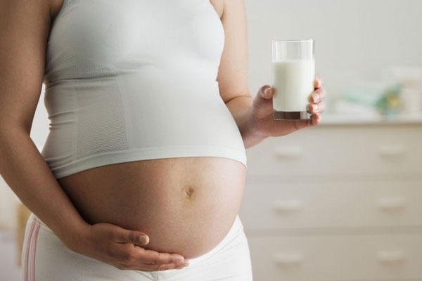 Mẹ bầu bị đau bụng, tiêu chảy có dùng được Berberin không? Uống thuốc này gây sảy thai, liệu có đúng?-4