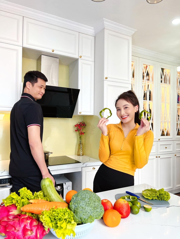 Sau 2 năm vắng bóng để sinh con, cuộc sống giờ đây của Bảo Thanh ra sao mà được ngưỡng mộ?-2