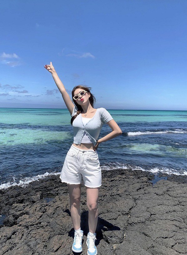 Kiểu áo lăm le soán ngôi” áo phông trong Hè này-5