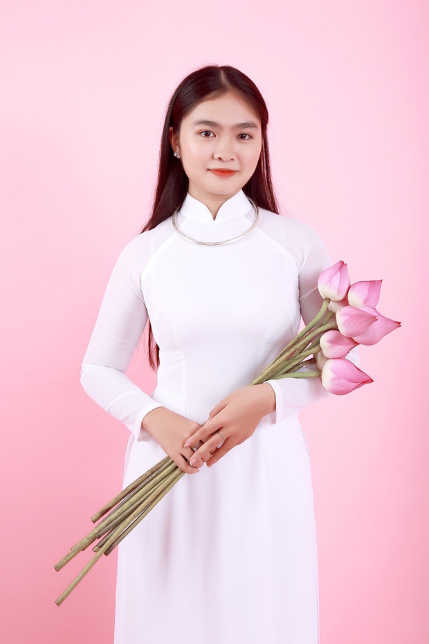 Gia đình ca sĩ Thiện Nhân hoang mang khi con gái có 2 tỉ đồng và làm CEO-2