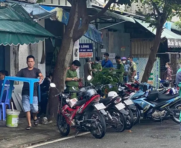 Bình Dương: Thấy thanh niên 22 tuổi ở cùng vợ, chồng dùng dao đâm chết tình địch-1