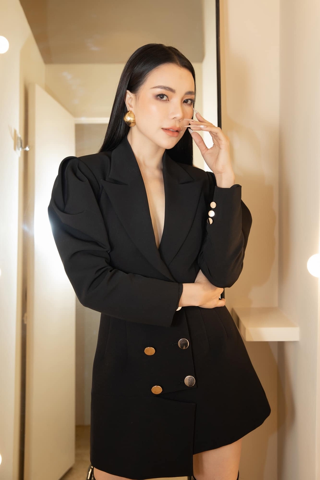 Nữ ca sĩ từng bỏ du học ở lại sinh con nay có cuộc sống viên mãn, chia sẻ vài bức ảnh mà được khen dạy con khéo-1