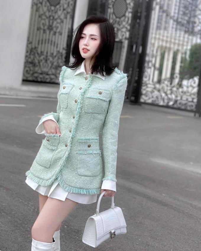 Tâm Tít lột xác phong cách với đồ hở bạo-8