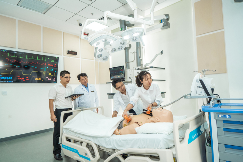 Trung tâm Mô phỏng Y khoa VinUni - nơi sinh viên học hỏi từ những sai lầm-3