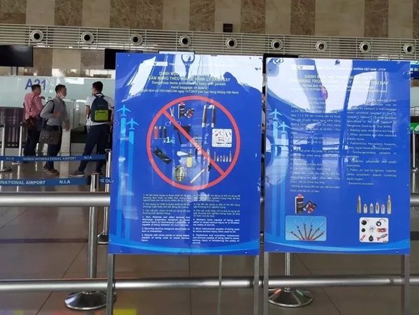 Hành khách cầm dao gọt trái cây lên máy bay chuyến VN208-2